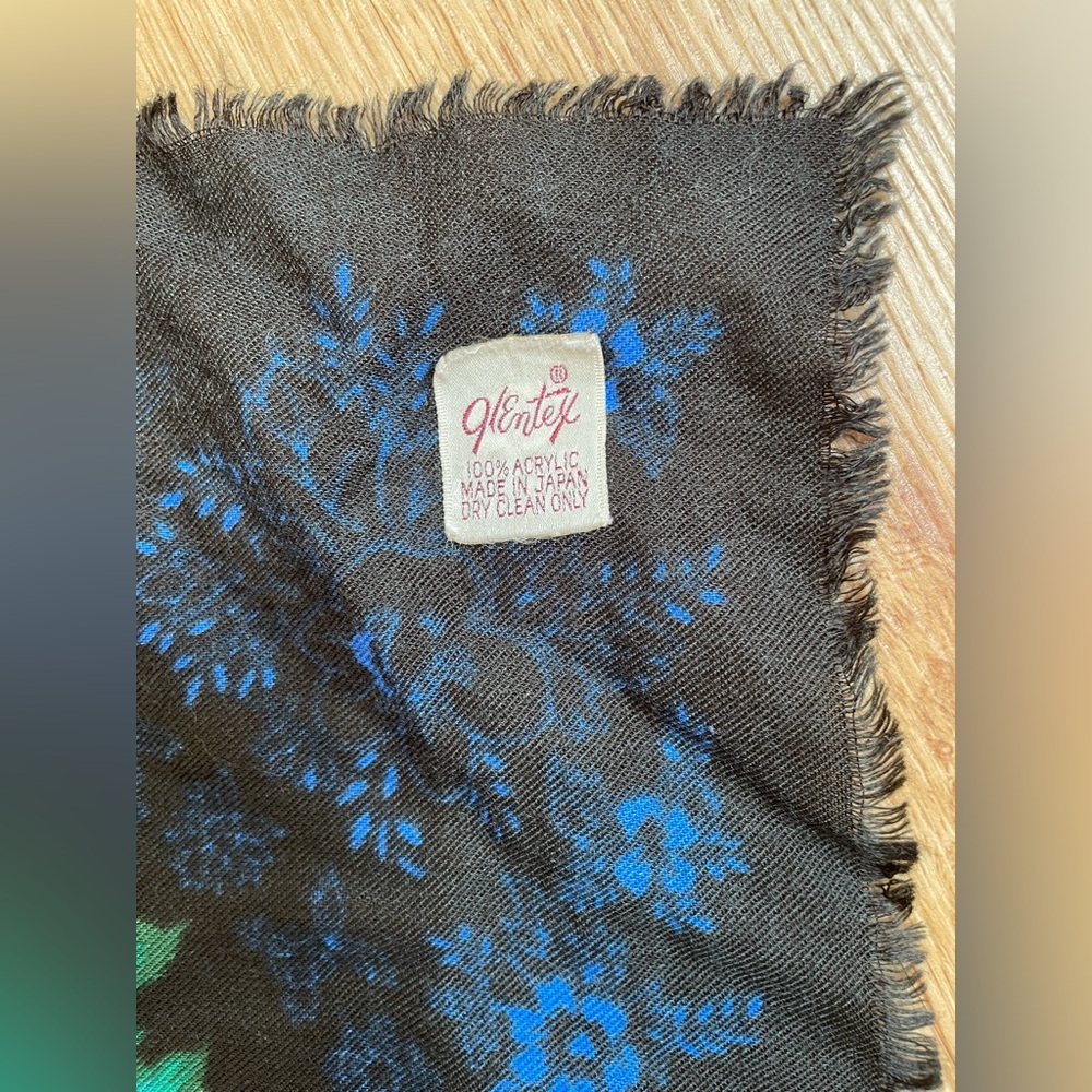 Vintage Glentex square scarf wrap black floral pink purple blue raw hem - Picture 6 of 6